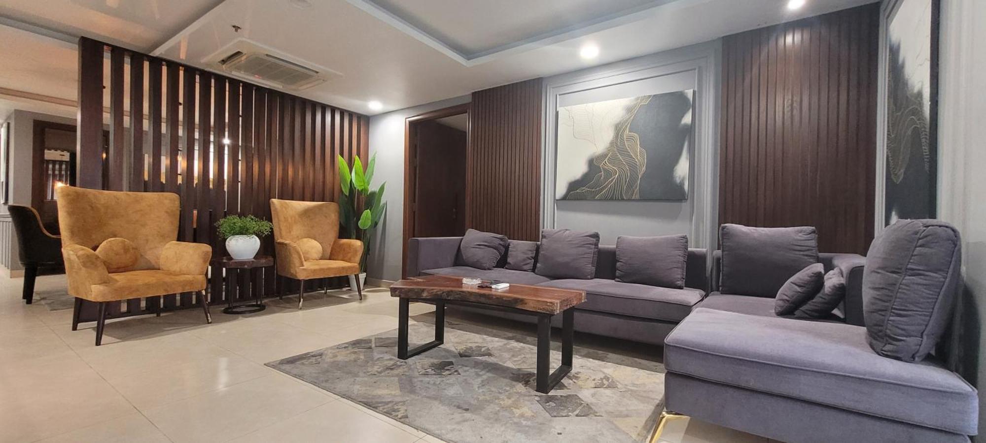 לאהור Goldcrest Luxury Apartments מראה חיצוני תמונה