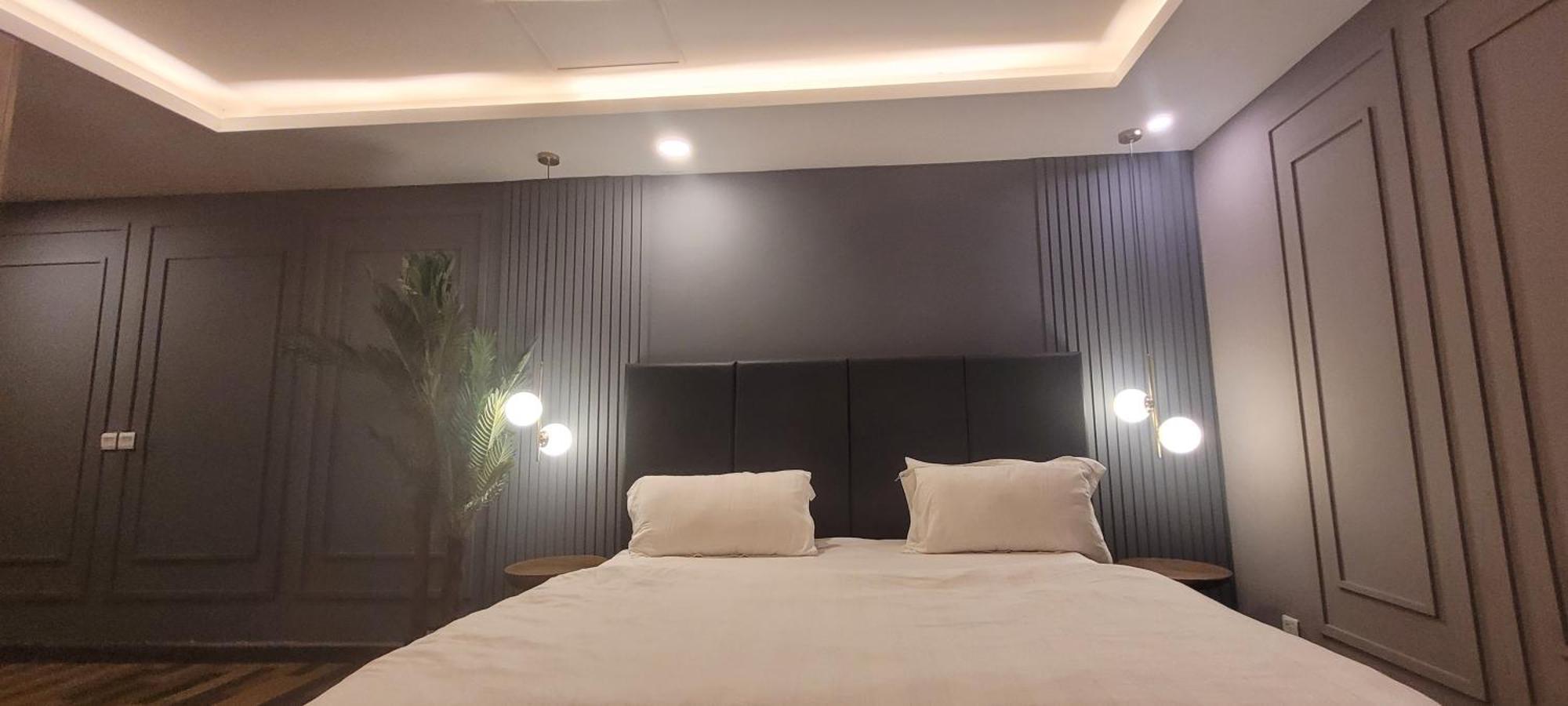 לאהור Goldcrest Luxury Apartments מראה חיצוני תמונה
