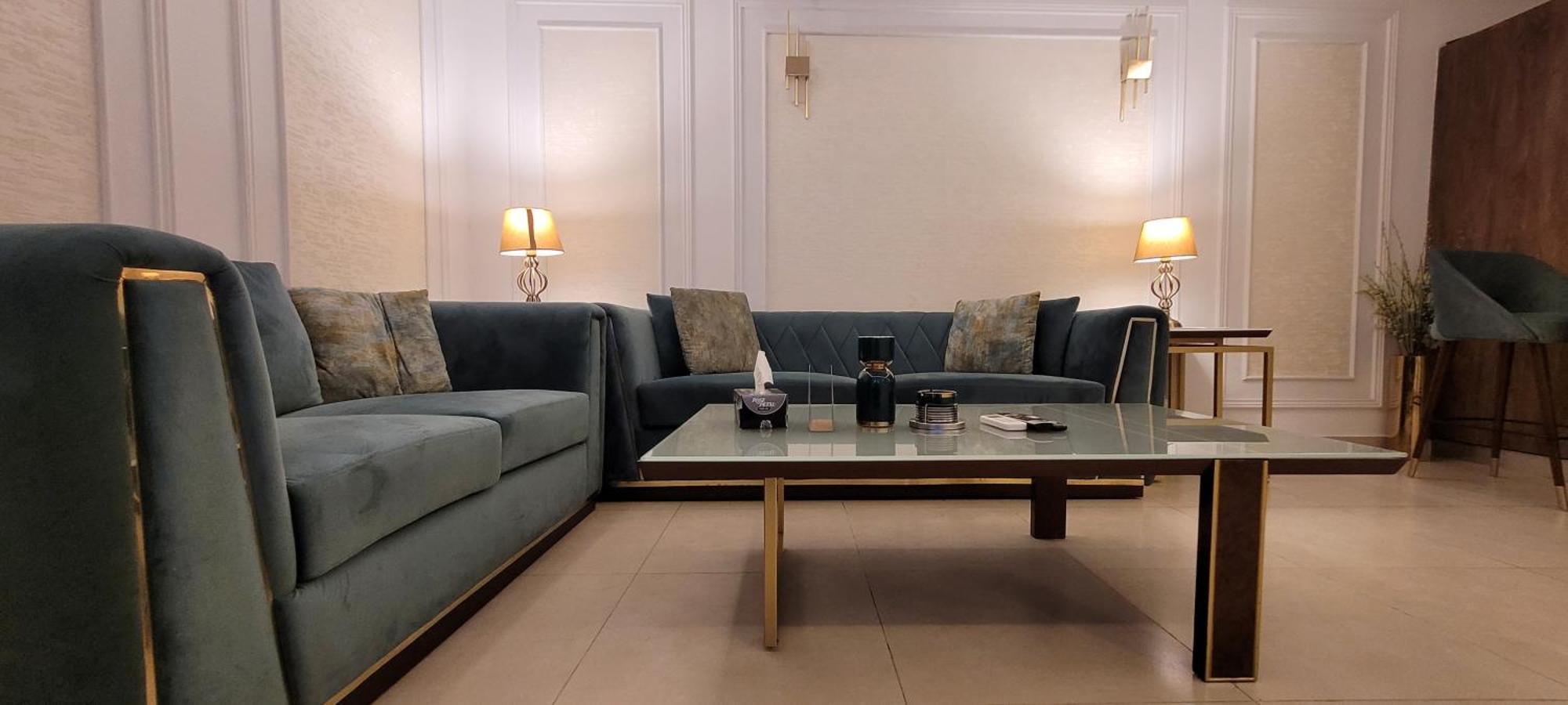 לאהור Goldcrest Luxury Apartments מראה חיצוני תמונה