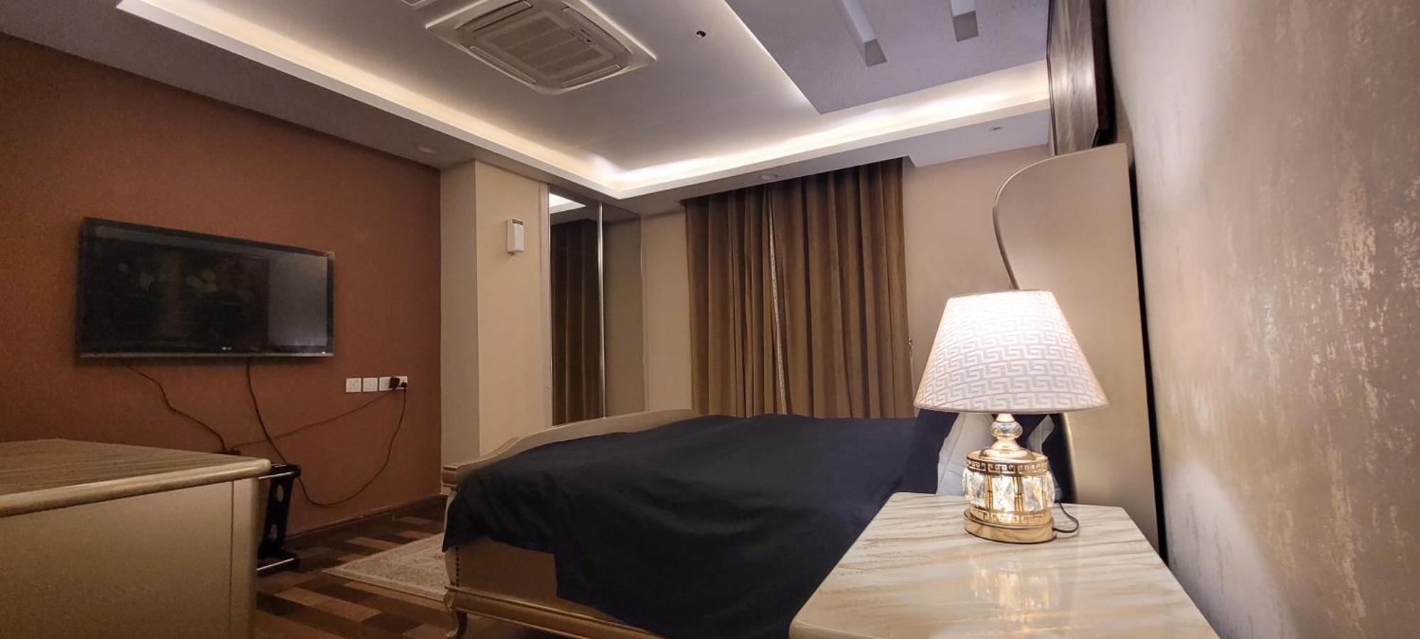 לאהור Goldcrest Luxury Apartments מראה חיצוני תמונה