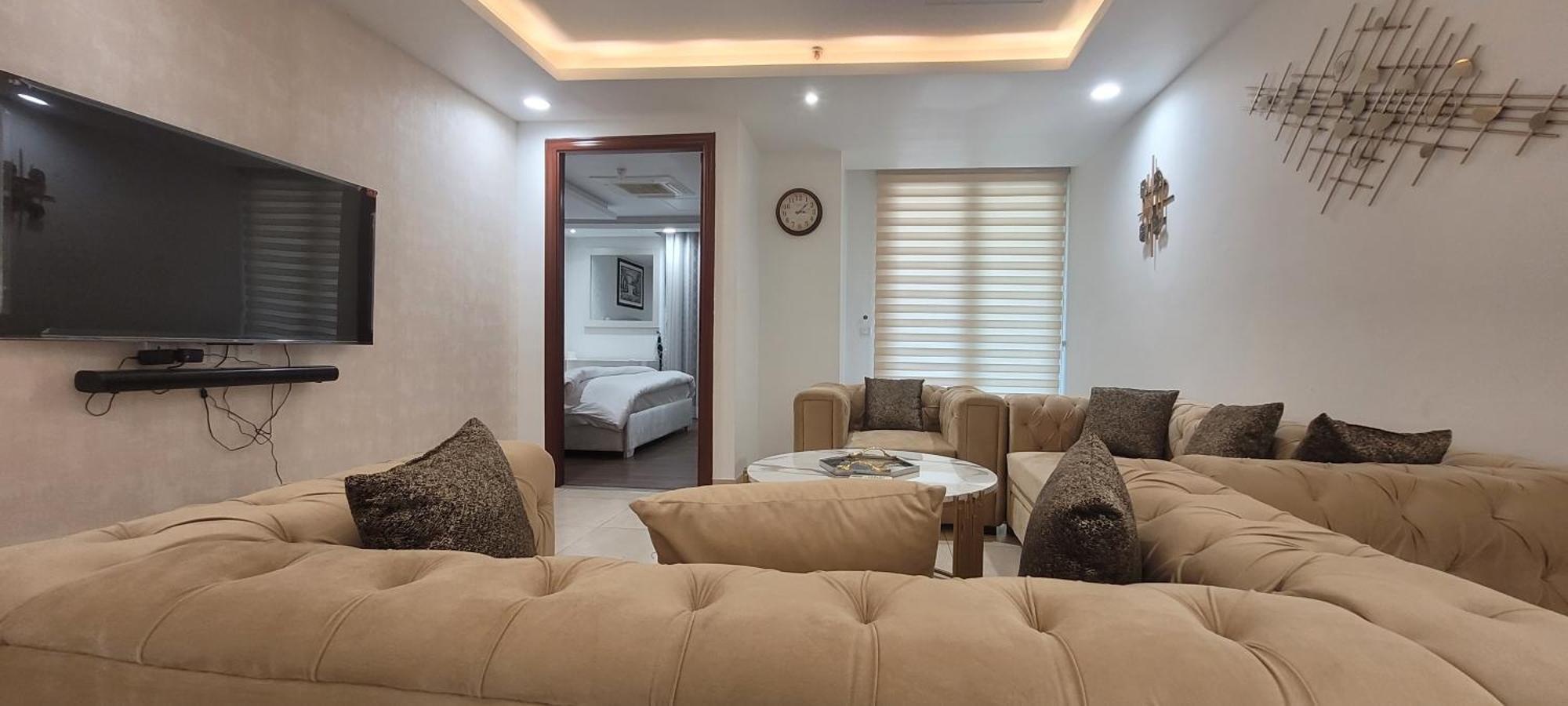לאהור Goldcrest Luxury Apartments מראה חיצוני תמונה