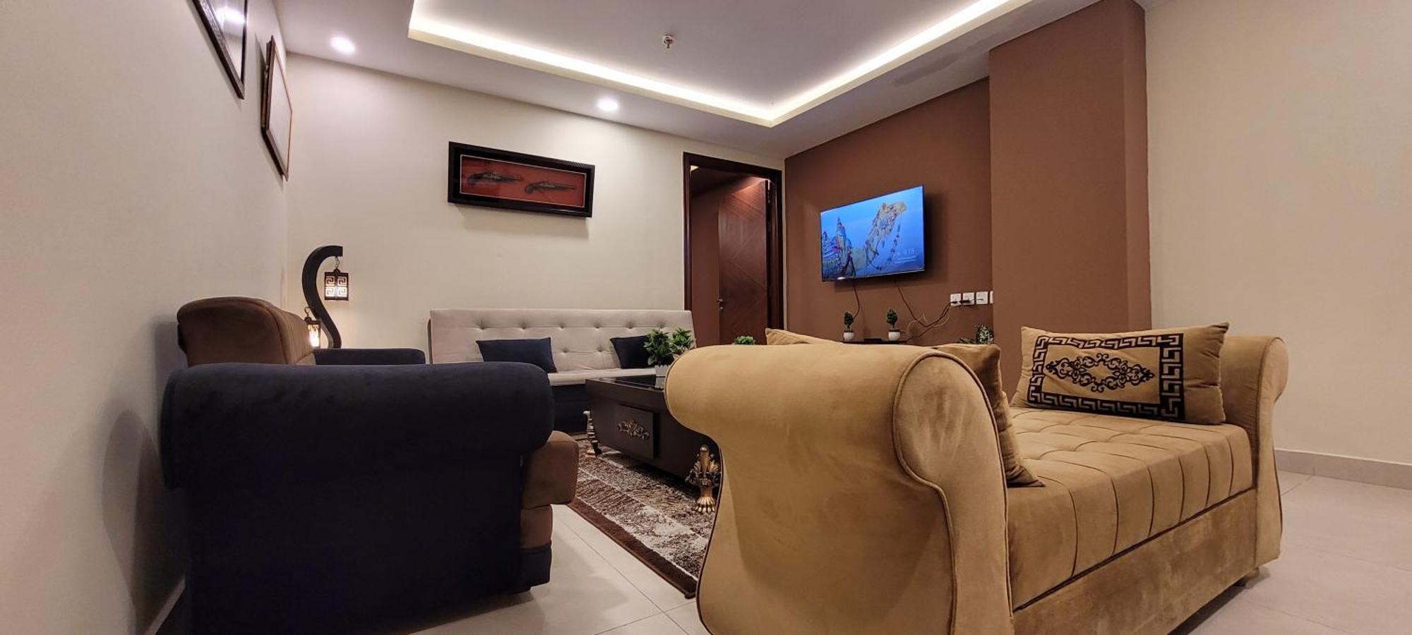 לאהור Goldcrest Luxury Apartments מראה חיצוני תמונה