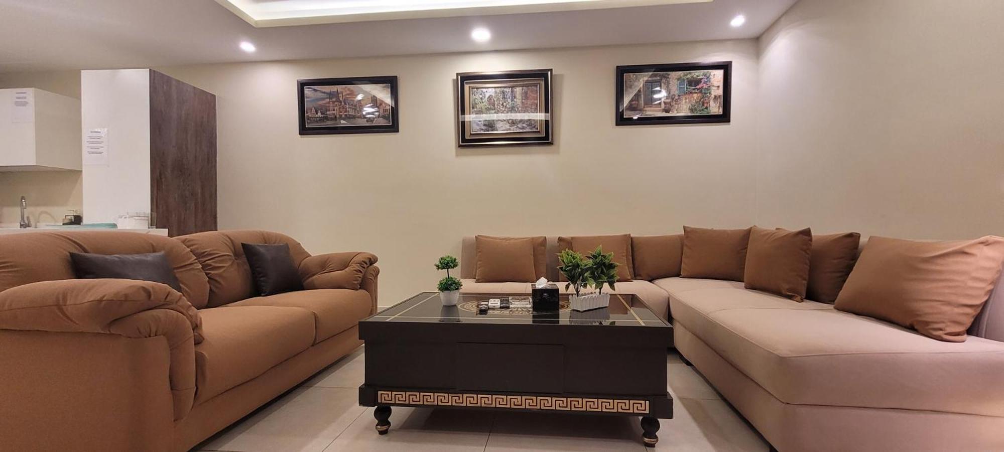 לאהור Goldcrest Luxury Apartments מראה חיצוני תמונה