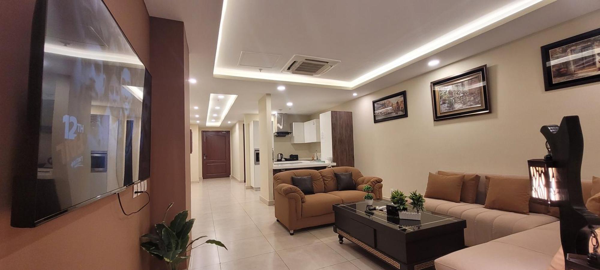 לאהור Goldcrest Luxury Apartments מראה חיצוני תמונה